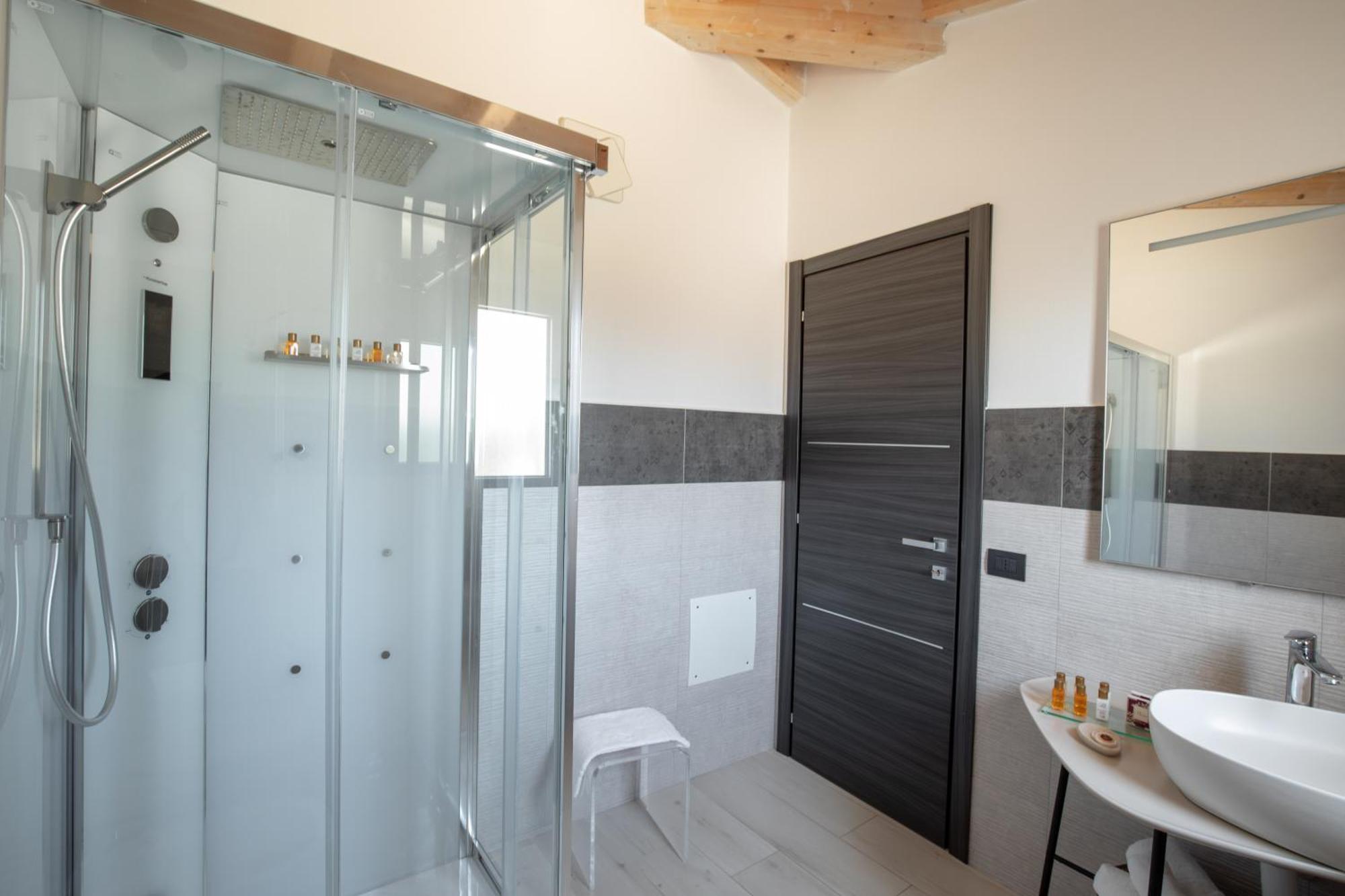Theodore Rooms San Teodoro  Pokoj fotografie